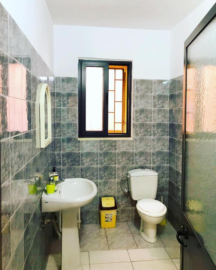 Vila Aliaj Luxury Apartment With 2 Rooms With Private Wonderful Terrace Durres Exterior photo