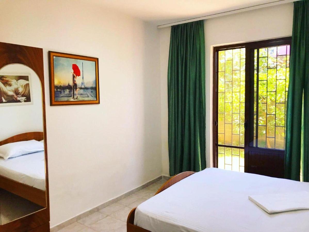 Vila Aliaj Luxury Apartment With 2 Rooms With Private Wonderful Terrace Durres Exterior photo