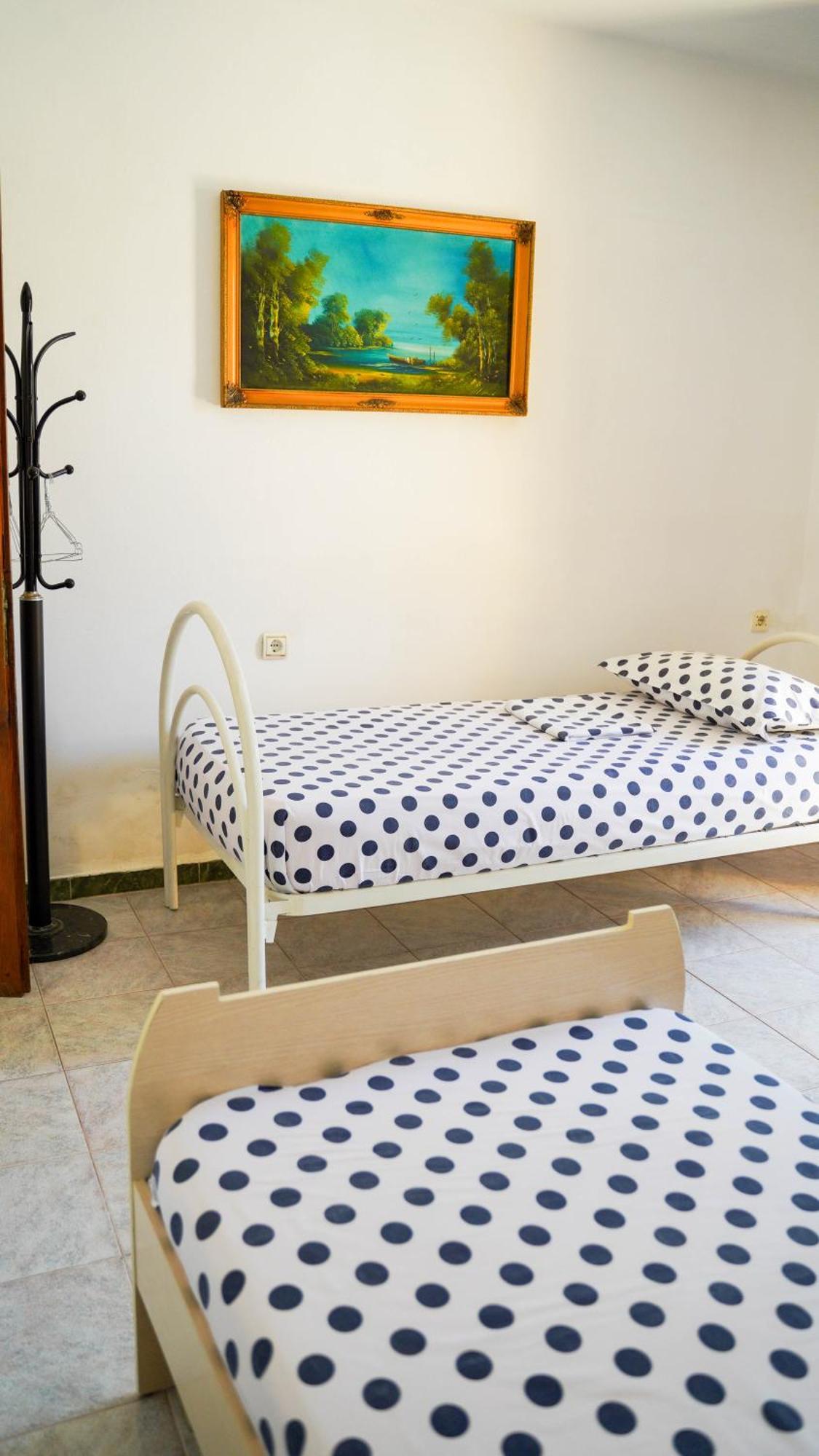 Vila Aliaj Luxury Apartment With 2 Rooms With Private Wonderful Terrace Durres Exterior photo